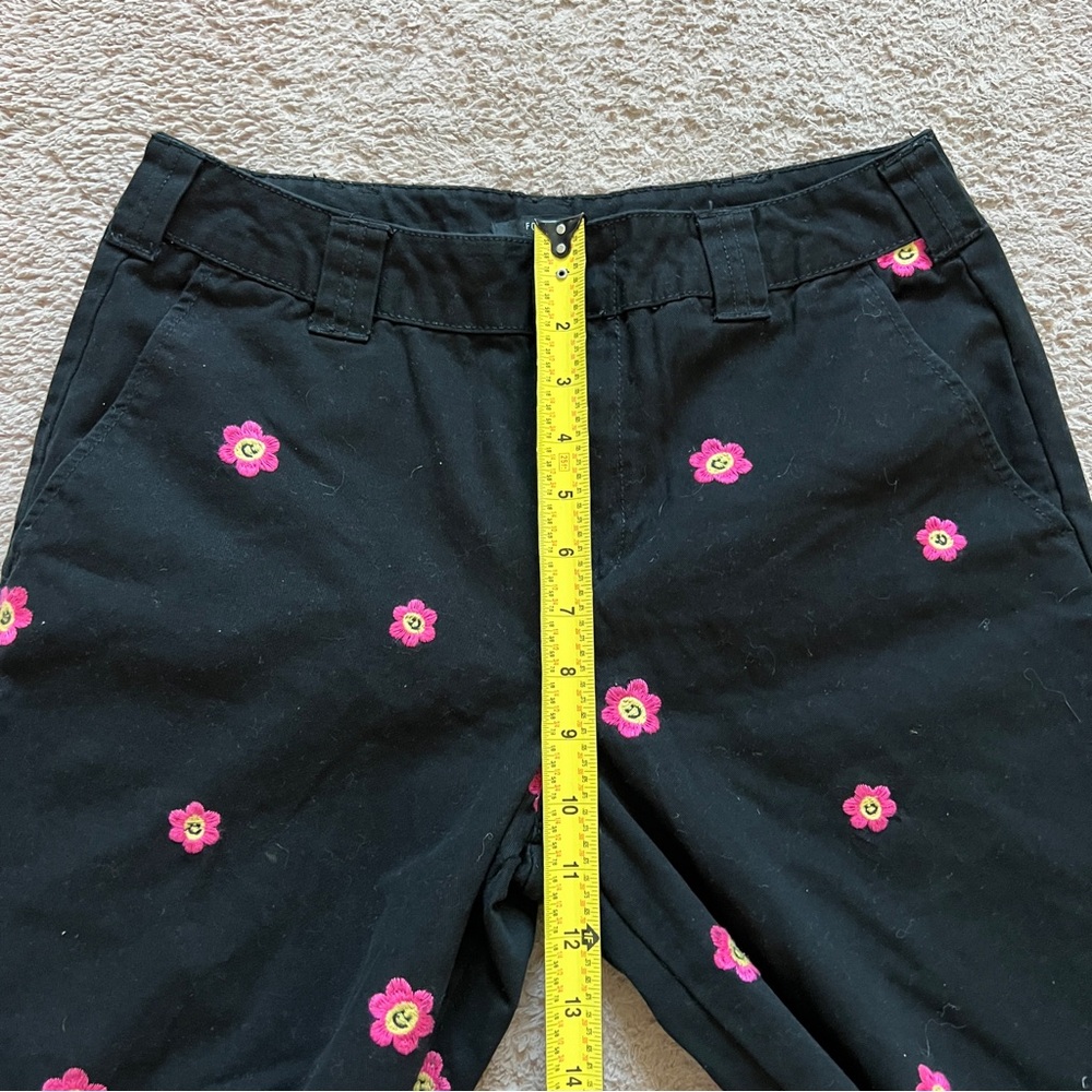 Forever 21 High Rise Happy Face Flower Embroidered Cotton Pants Preppy Sz M - Picture 6 of 7